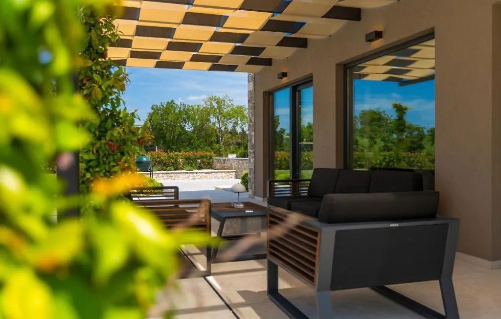 Villa Petrush By Villas Guide Bale