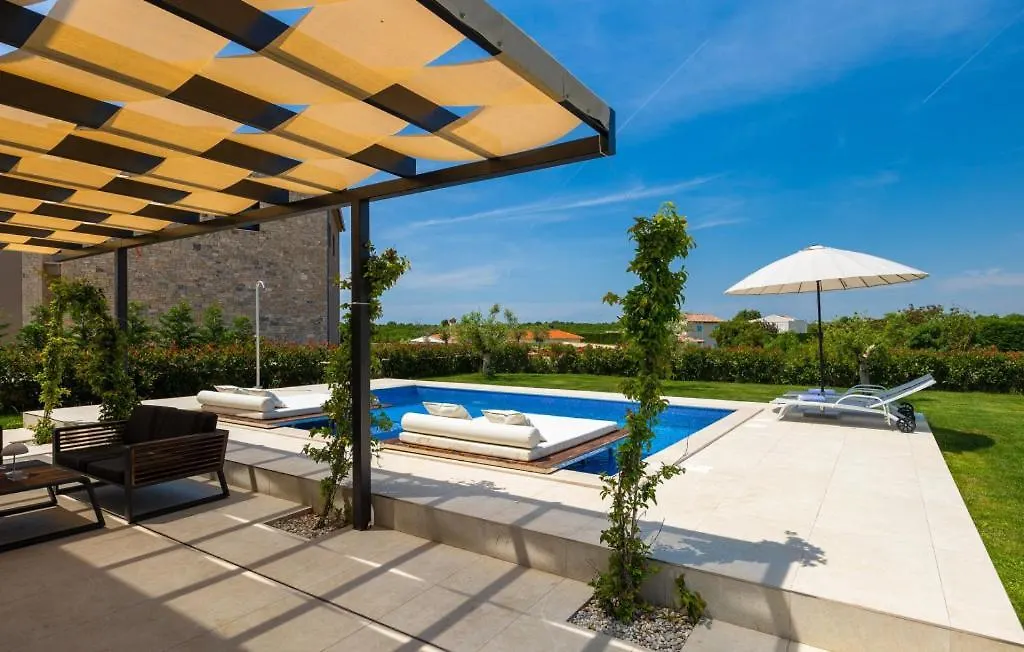 Villa Petrush By Villas Guide Bale